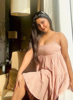 Riya Vip